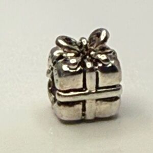 Retired Pandora Sterling Silver Gift Box Charm 790400